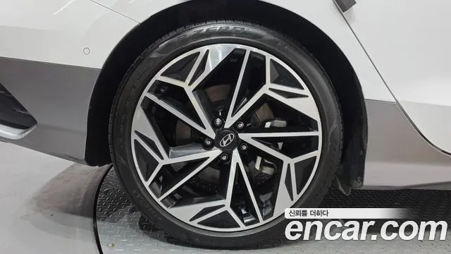 Hyundai Ioniq 6 — Фото автомобиля 5