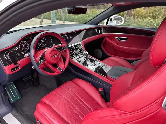Bentley Continental — Фото автомобиля 8