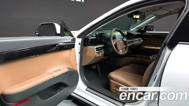 Hyundai Grandeur GN7 — Фото автомобиля 10