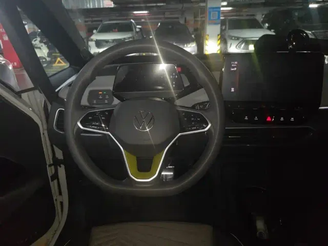 Volkswagen ID.3 — Фото автомобиля 11