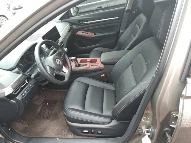 Nissan Teana — Фото автомобиля 14