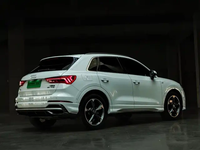 Audi Q3 — Фото автомобиля 7