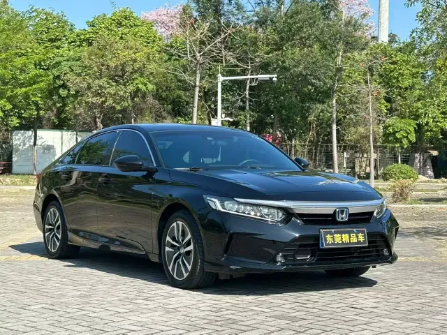 Фотография автомобиля — Honda Inspire