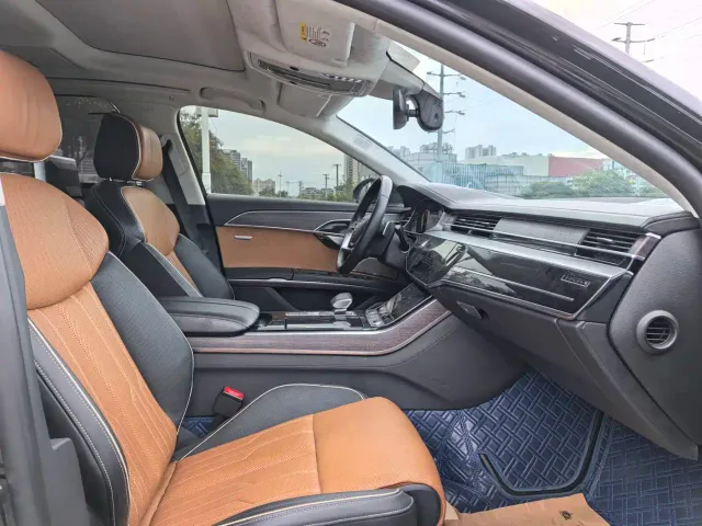 Audi A8 — Фото автомобиля 16