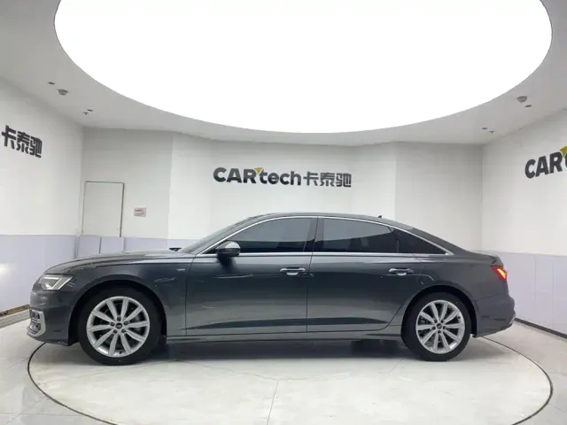 Audi A6L — Фото автомобиля 8