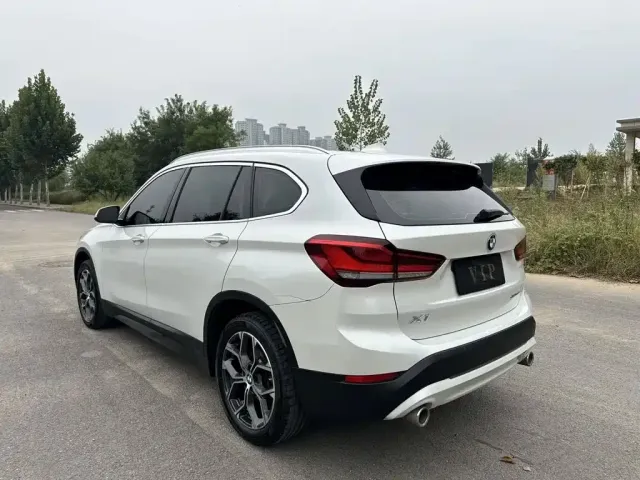 BMW X1 — Фото автомобиля 9