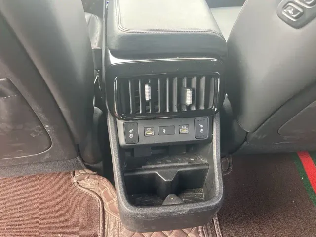 Hyundai Custo — Фото автомобиля 8