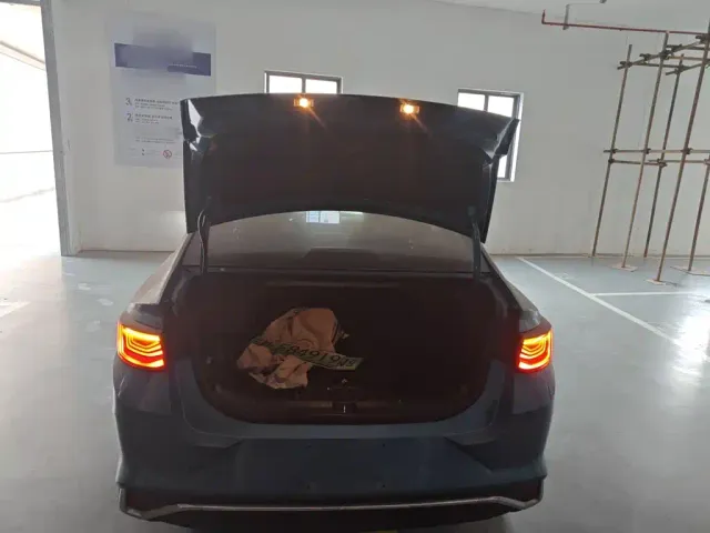 Geely Emgrand L — Фото автомобиля 8
