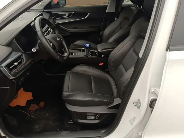 Chery Tiggo 8 — Фото автомобиля 14