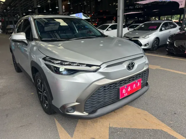 Toyota Frontlander — Фото автомобиля 2