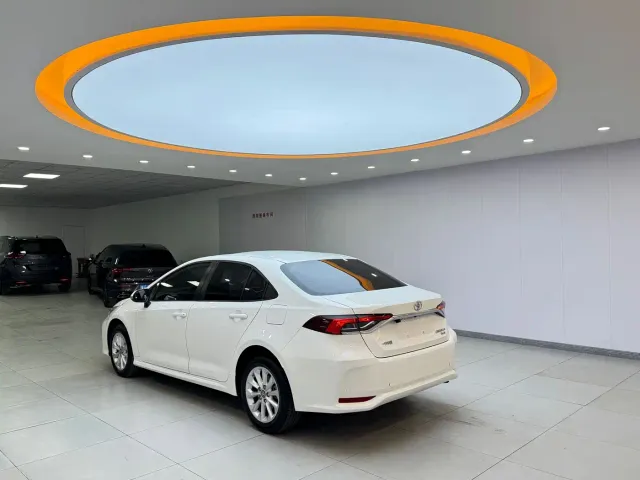 Toyota Corolla — Фото автомобиля 4
