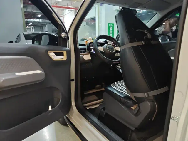 Wuling Hongguang Mini EV — Фото автомобиля 17