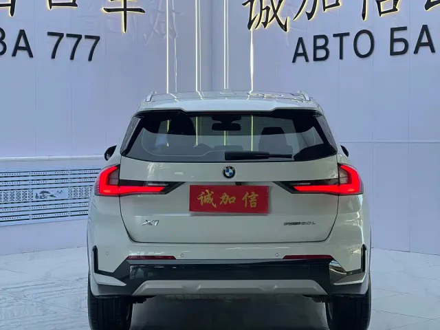 BMW X1 — Фото автомобиля 5