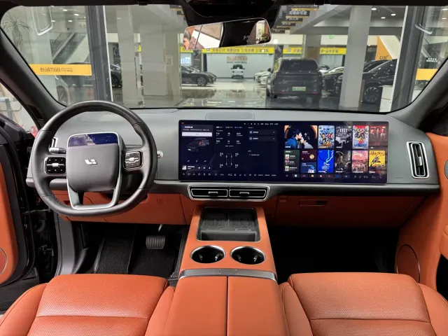 Li Auto L9 — Фото автомобиля 11