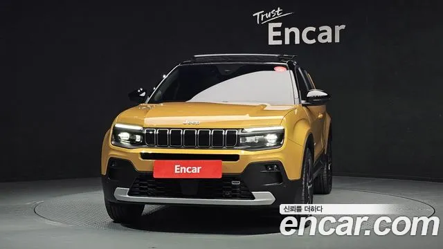 Jeep Avenger — Фото автомобиля 3
