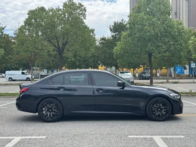 BMW 3 Series — Фото автомобиля 22
