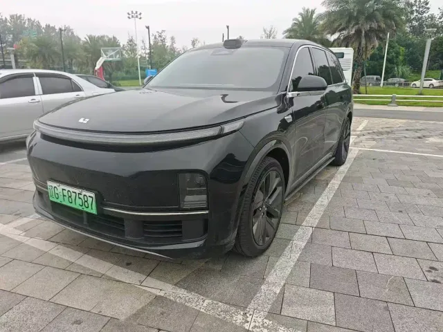 Фотография автомобиля — Li Auto L9