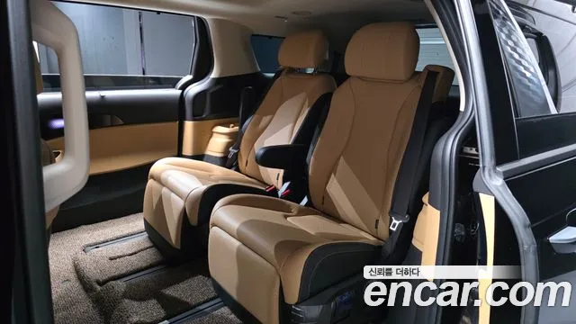 Kia Carnival Generation 4 — Фото автомобиля 18