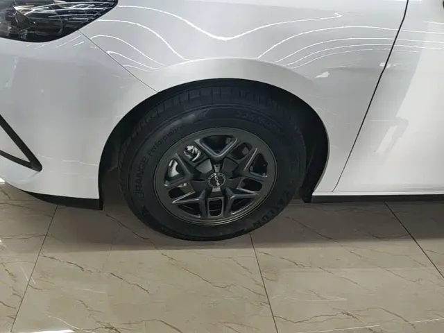 BYD Seal 05 DM-i — Фото автомобиля 22