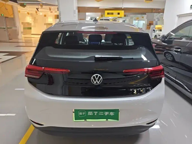 Volkswagen ID.3 — Фото автомобиля 5