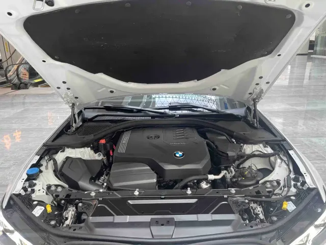 BMW 3 Series — Фото автомобиля 14