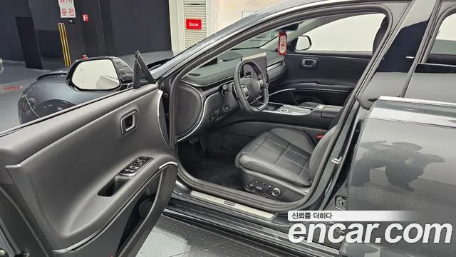 Hyundai Grandeur GN7 — Фото автомобиля 10