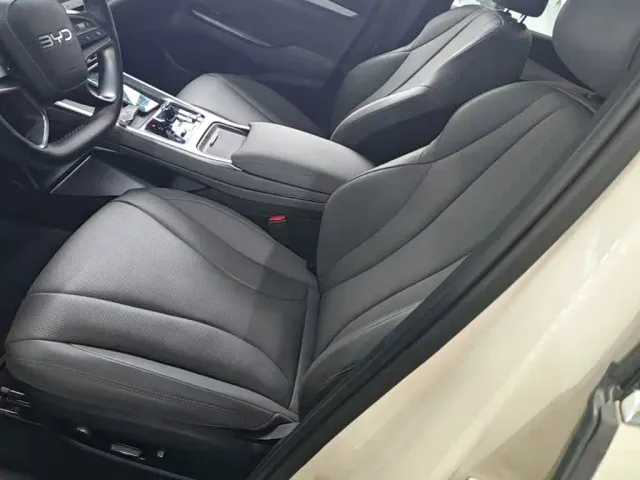 BYD Seal 07 DM-i — Фото автомобиля 14
