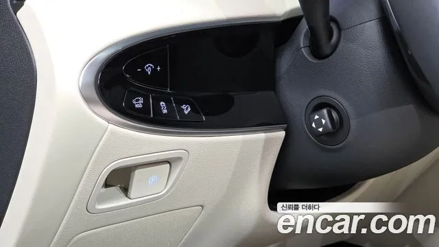 Genesis GV70 — Фото автомобиля 21