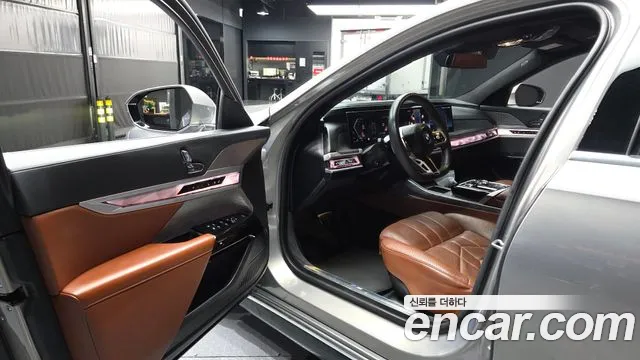 BMW 7-Series 7 серия (G70) 740i sDrive M Sport — Фото автомобиля 9