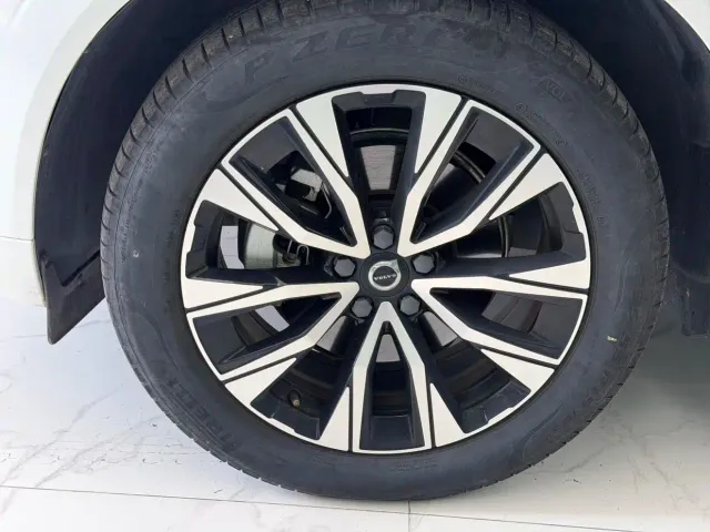 Volvo XC60 — Фото автомобиля 26