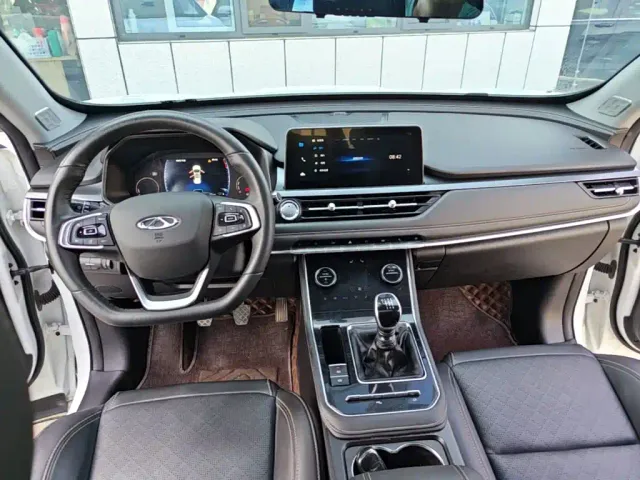 Chery Tiggo 8 — Фото автомобиля 9