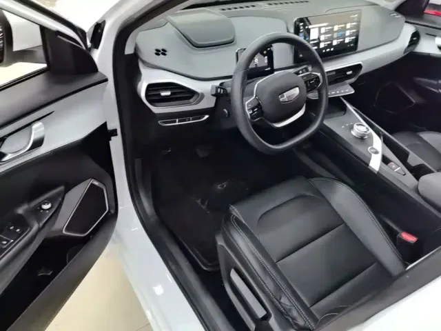Geely Geometry A — Фото автомобиля 15
