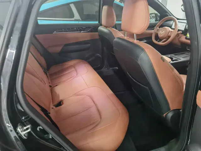 Wuling Starlight — Фото автомобиля 5