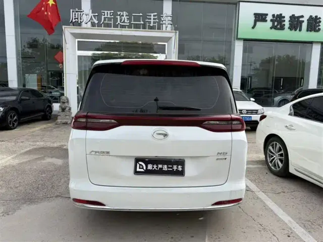 GAC Trumpchi M6 — Фото автомобиля 8