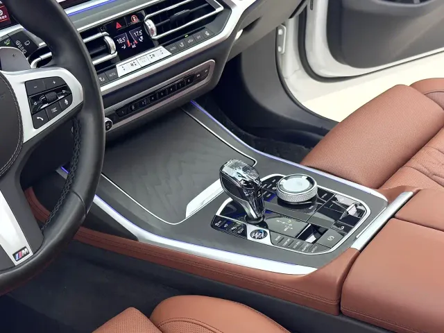 BMW X7 — Фото автомобиля 16