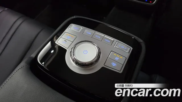 Genesis G80 RG3 — Фото автомобиля 19