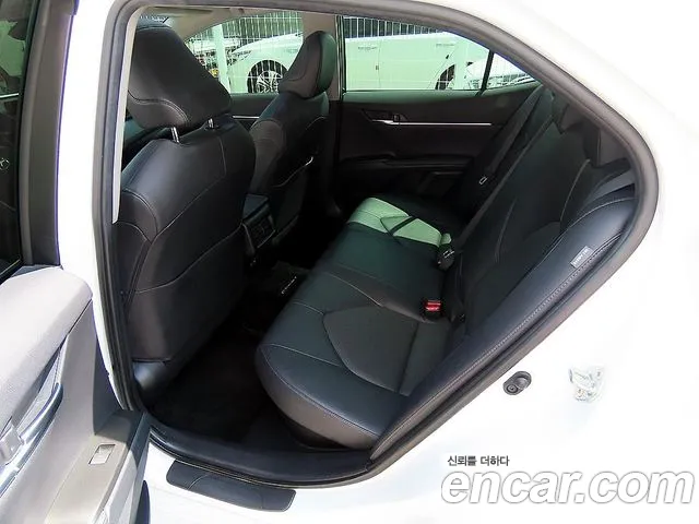 Toyota Camry XV70 — Фото автомобиля 6