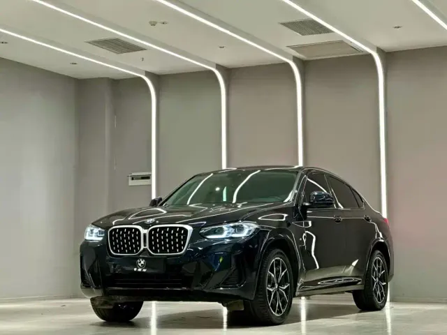 Фотография автомобиля — BMW X4