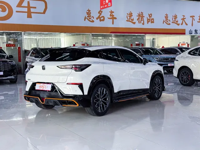 Changan UNI-T — Фото автомобиля 7