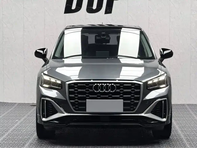 Audi Q2L — Фото автомобиля 2