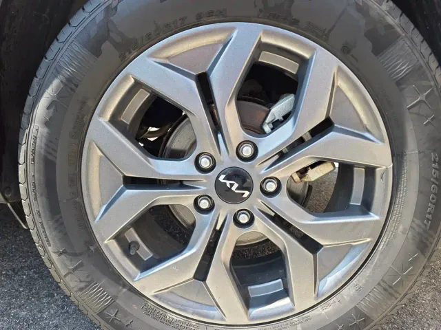 Kia Seltos — Фото автомобиля 23