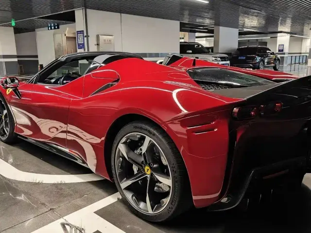 Ferrari SF90 — Фото автомобиля 6