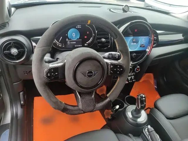 MINI Hatch — Фото автомобиля 10