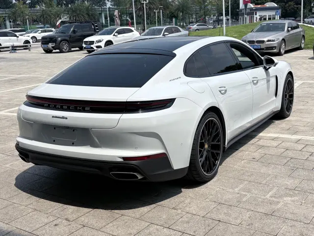 Porsche Panamera — Фото автомобиля 13