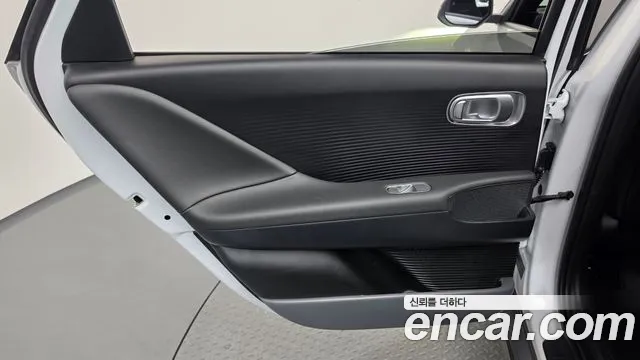 Hyundai Ioniq 6 — Фото автомобиля 14