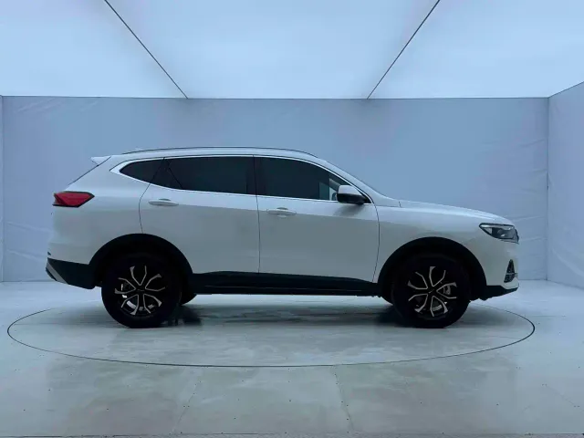 Haval H6 — Фото автомобиля 9