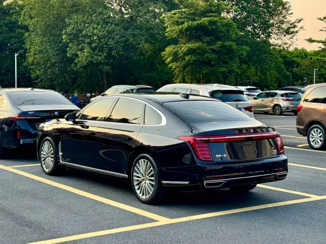 Hongqi H9 — Фото автомобиля 6