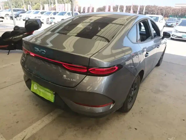 BYD Qin PLUS — Фото автомобиля 6