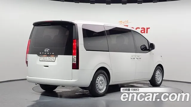 Hyundai Staria Staria Tourer 11 мест — Фото автомобиля 2
