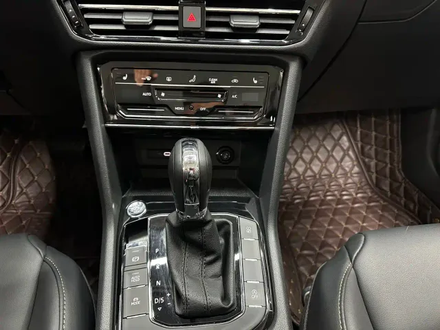 Volkswagen Tharu — Фото автомобиля 11